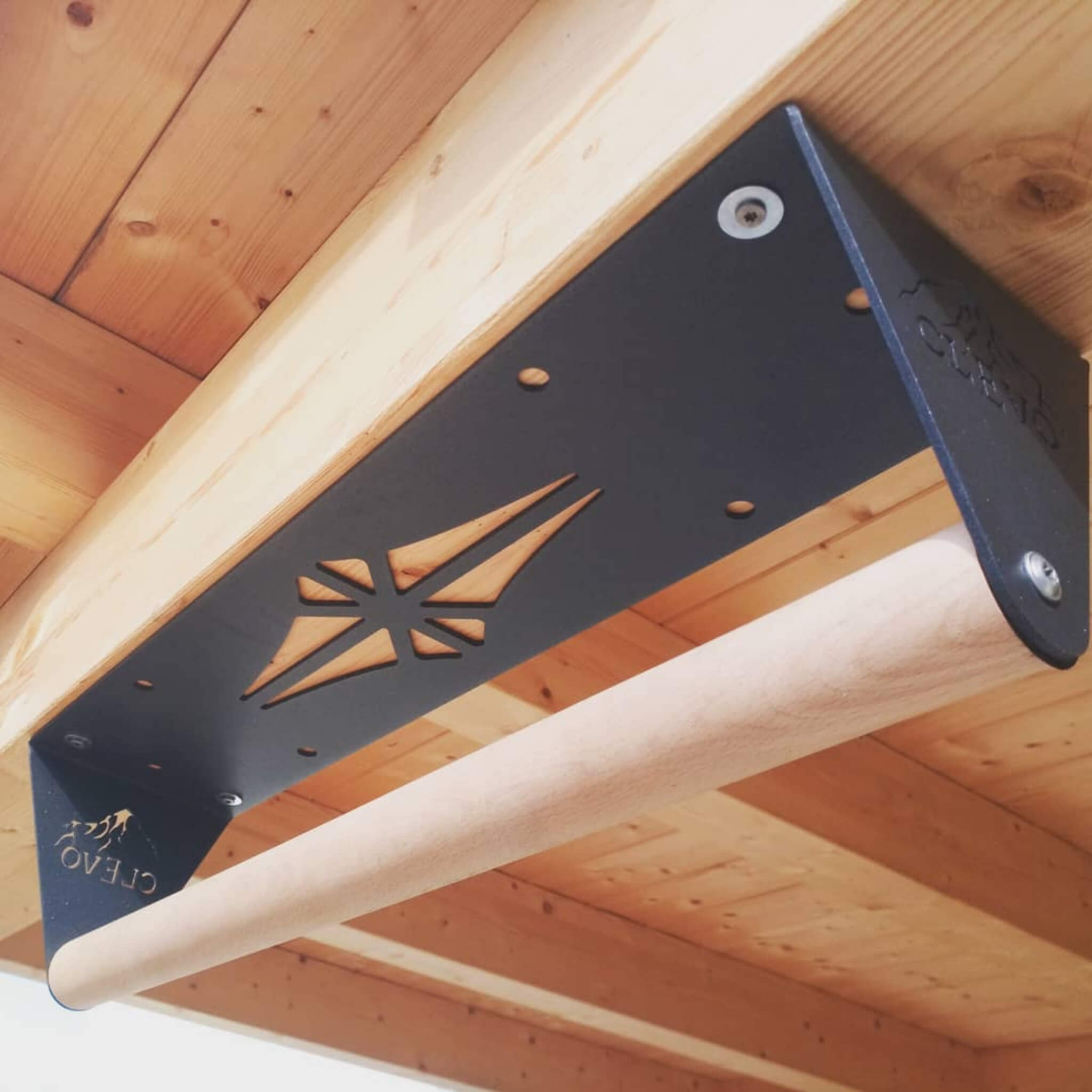 CLEVO XS: Wooden Pull up Bar For the Ceiling For Climbers